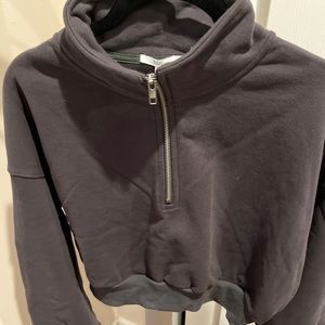 Tag on Nia cropped partial zip hoodie